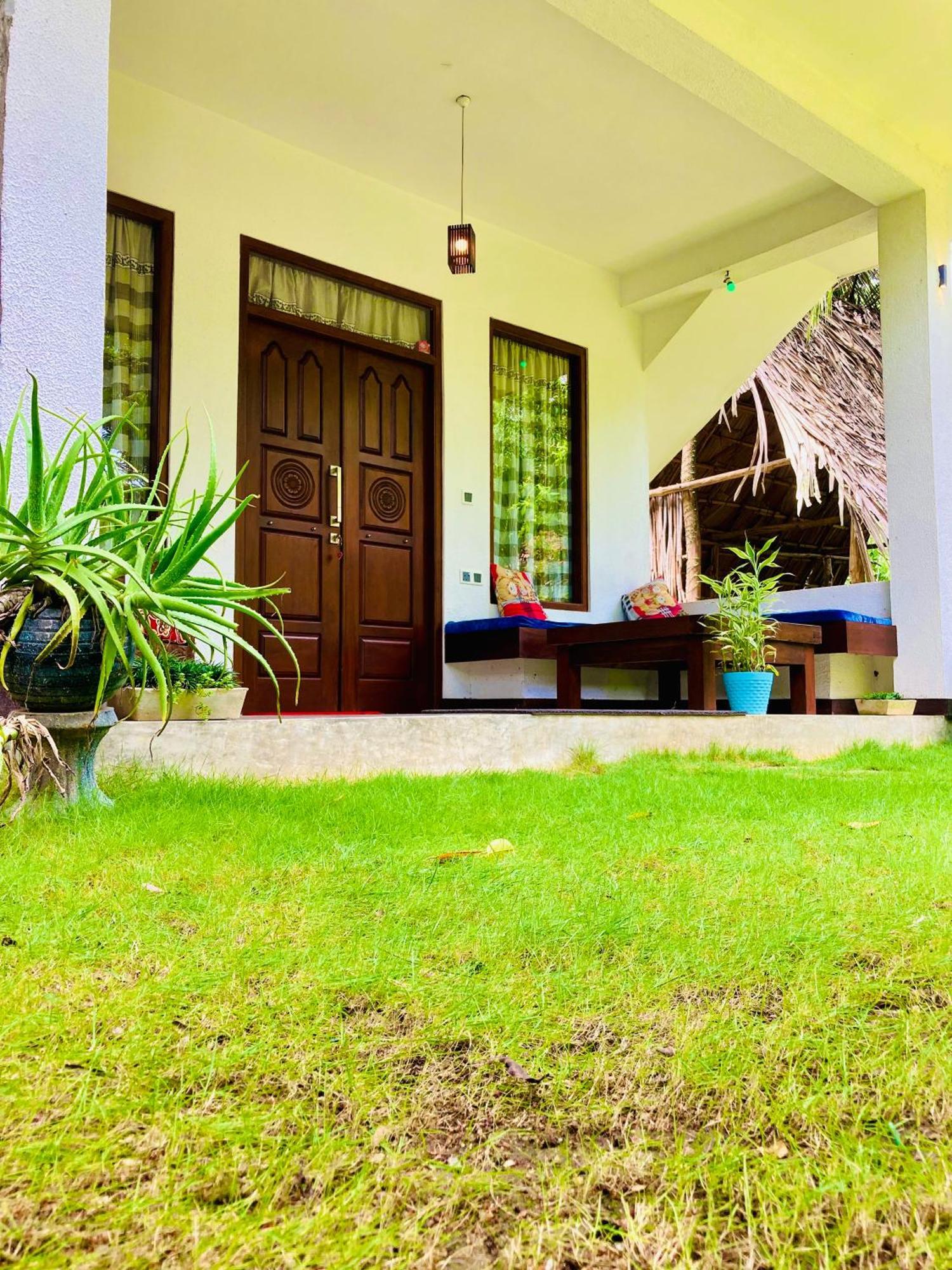 Mountain Seaview Cabanas Tangalle Exterior photo
